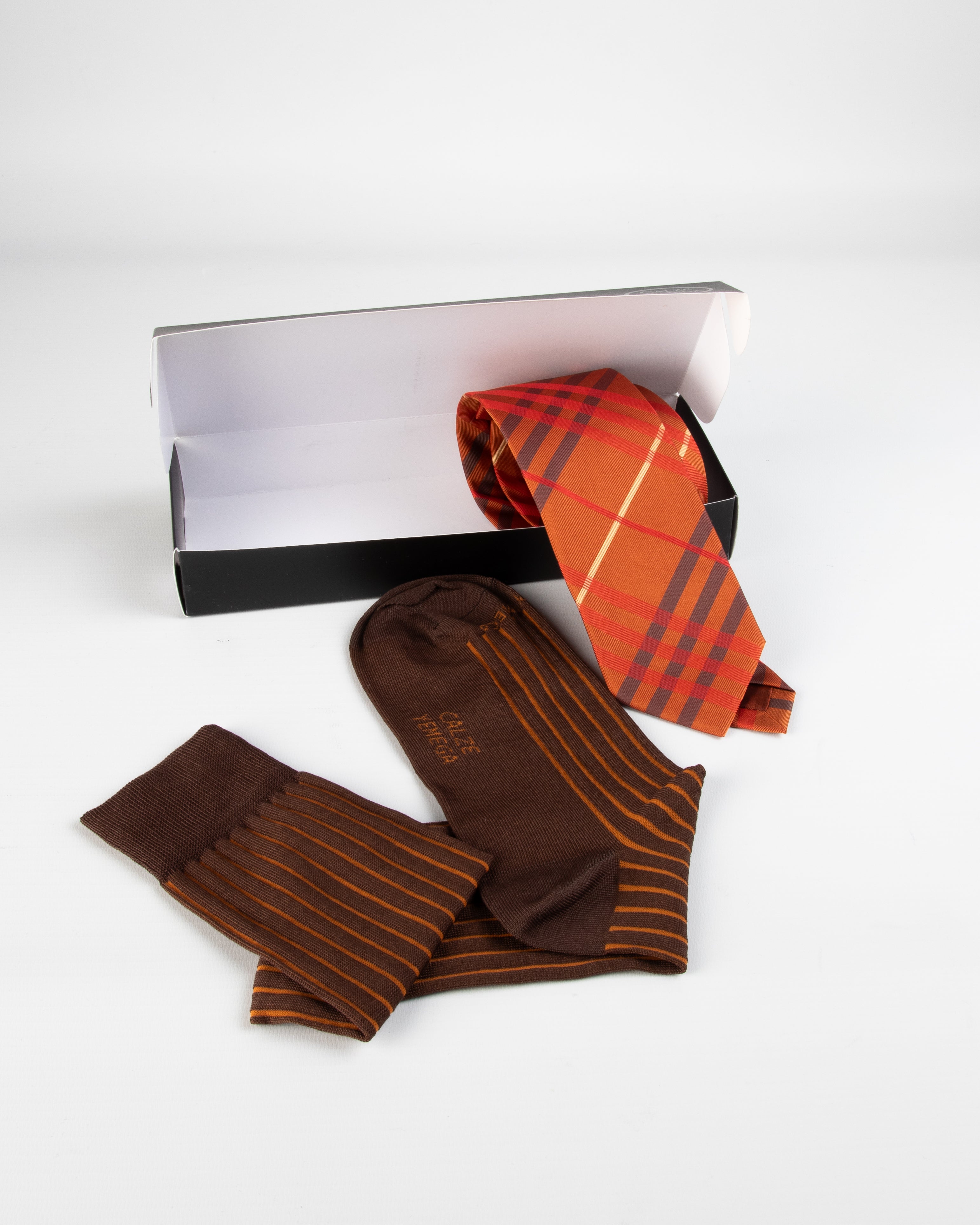 Box da Uomo Calza Costina e Cravatta