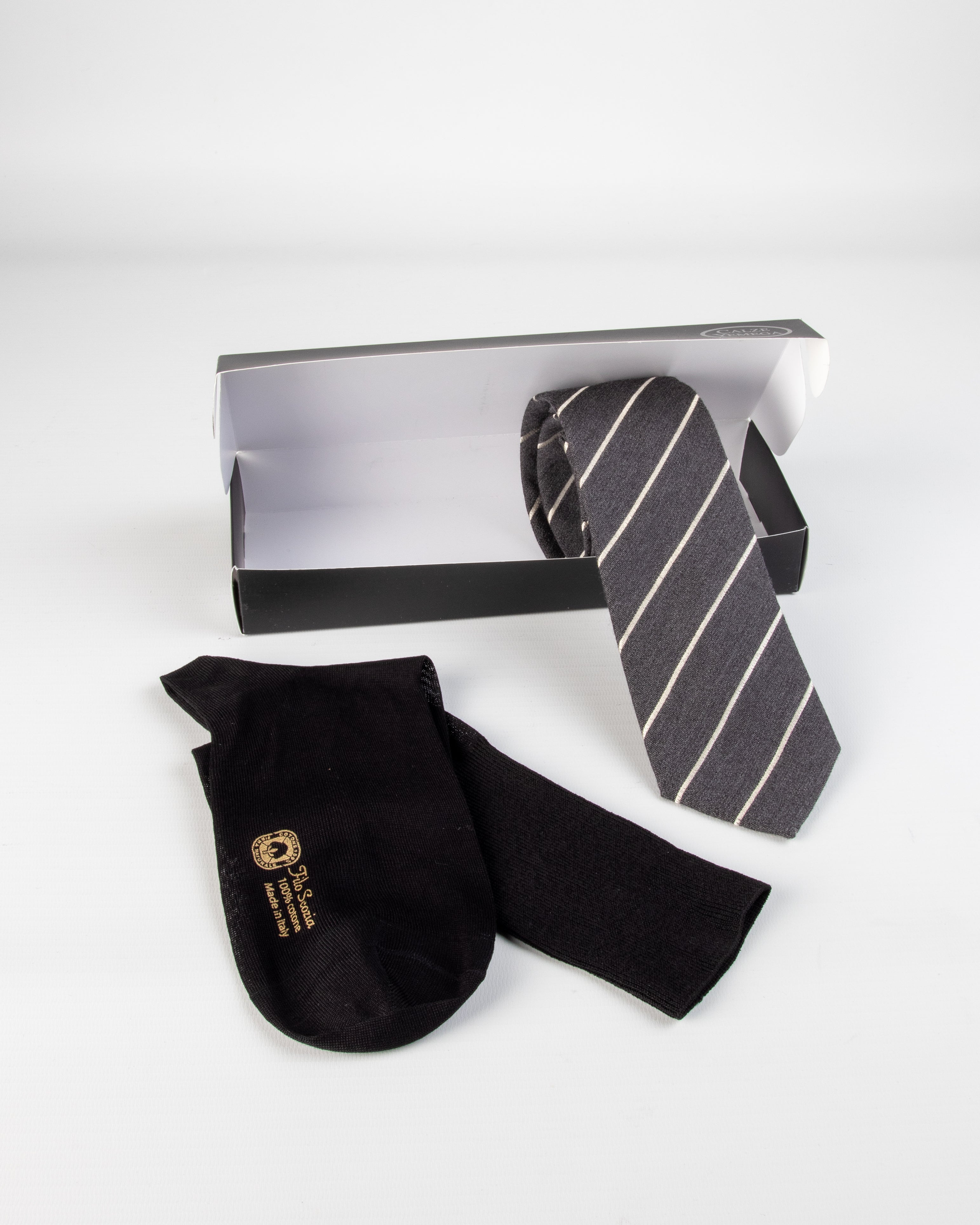 Box da Uomo Calza Classica  e Cravatta mod.2